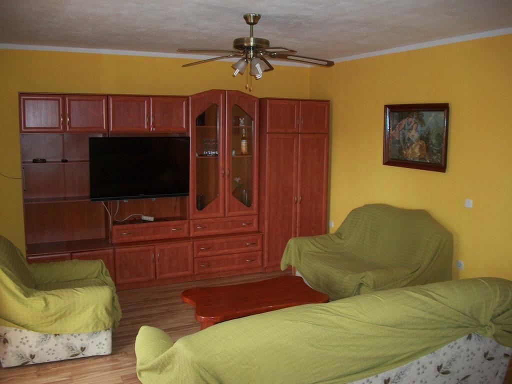 Apartment Luka Trogir Eksteriør billede