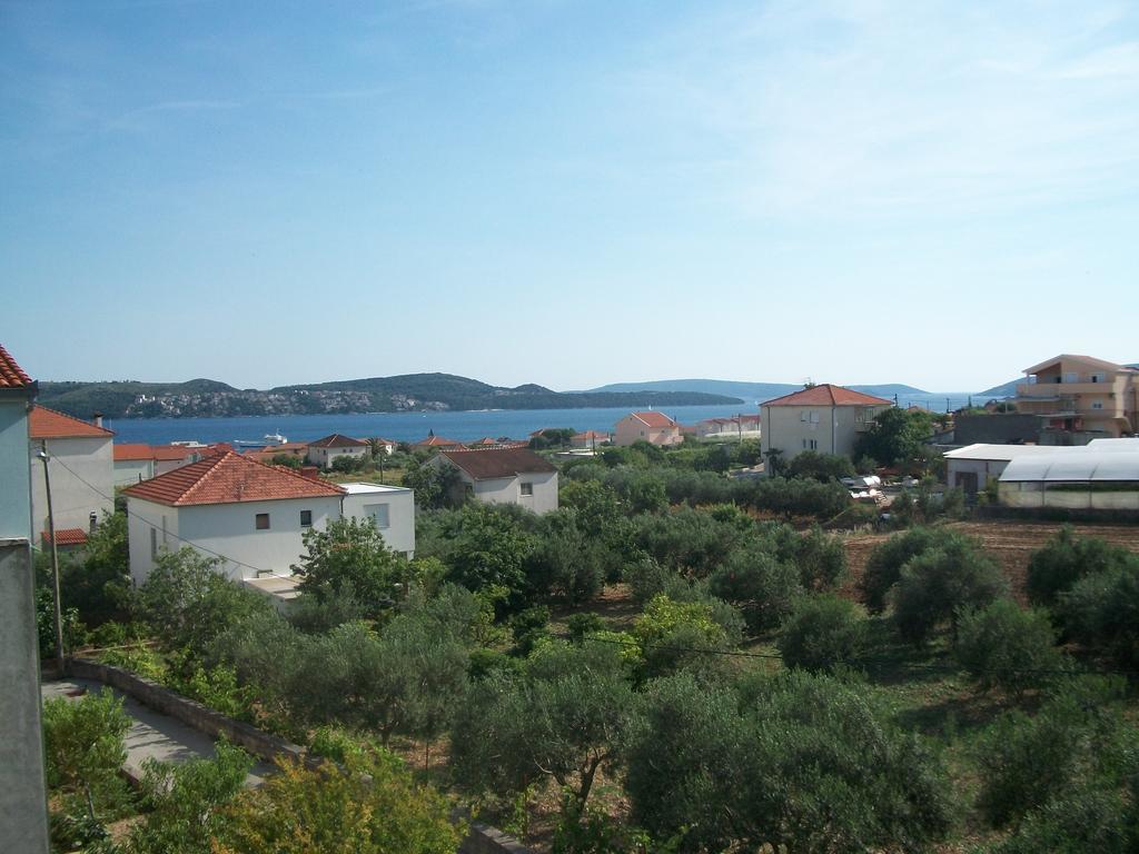 Apartment Luka Trogir Eksteriør billede