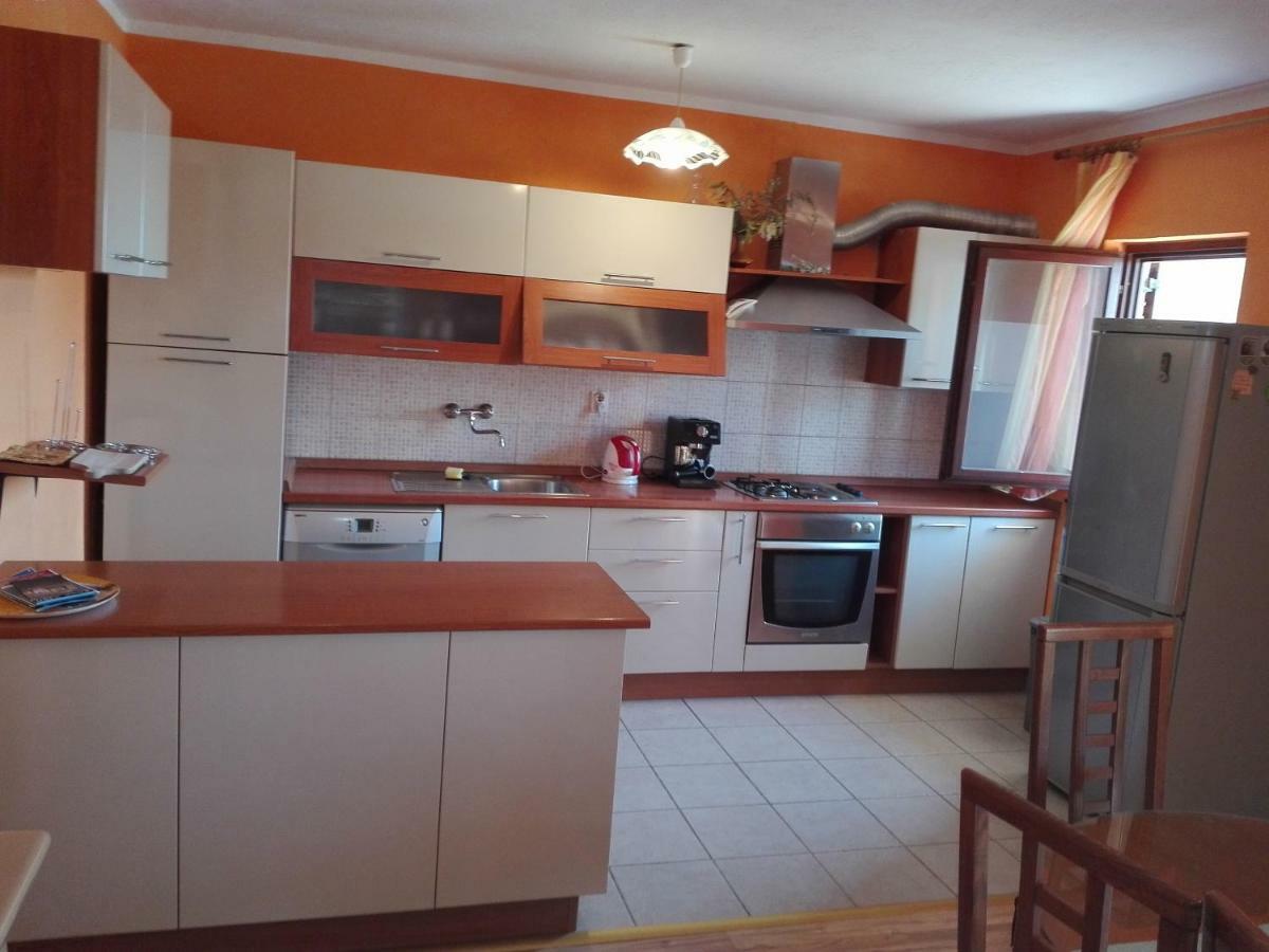 Apartment Luka Trogir Eksteriør billede