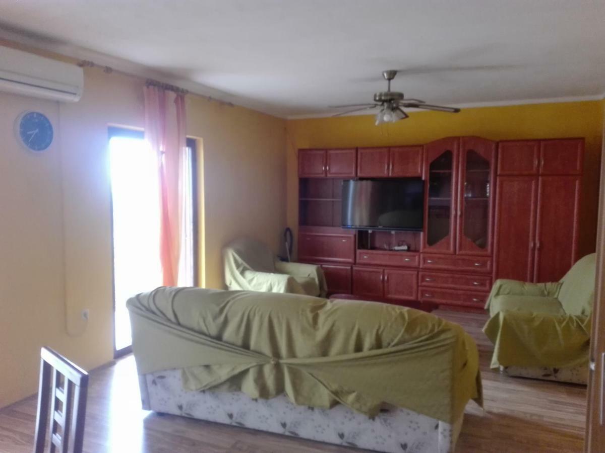 Apartment Luka Trogir Eksteriør billede