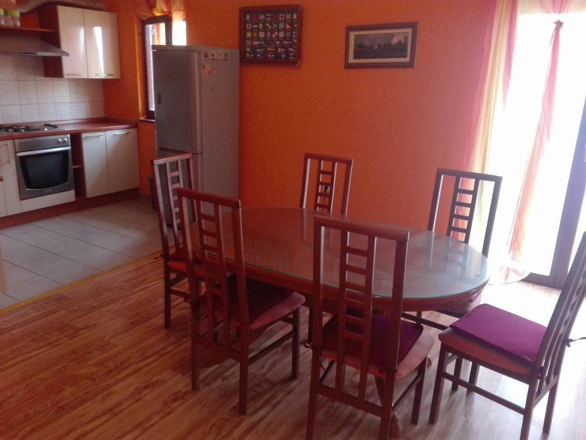 Apartment Luka Trogir Eksteriør billede