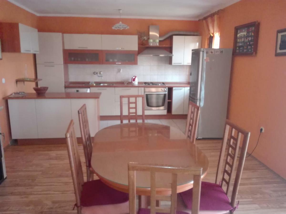 Apartment Luka Trogir Eksteriør billede