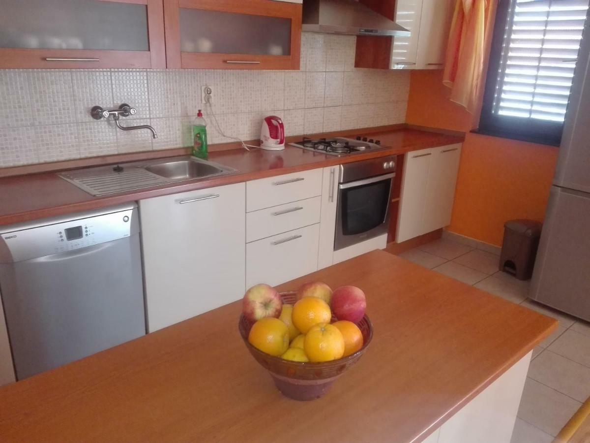 Apartment Luka Trogir Eksteriør billede